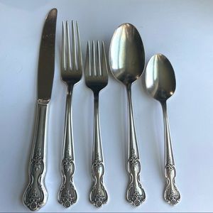 MAGNOLIA 1951 place setting Wm Rogers Mfg Co extra plate